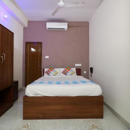 Hotel O Adri Hotels Near Dum Dum Metro Station Dış mekan fotoğraf