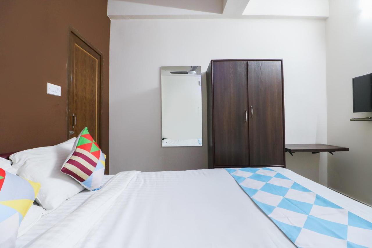 Hotel O Adri Hotels Near Dum Dum Metro Station Dış mekan fotoğraf